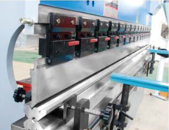 Quick mold clamping device